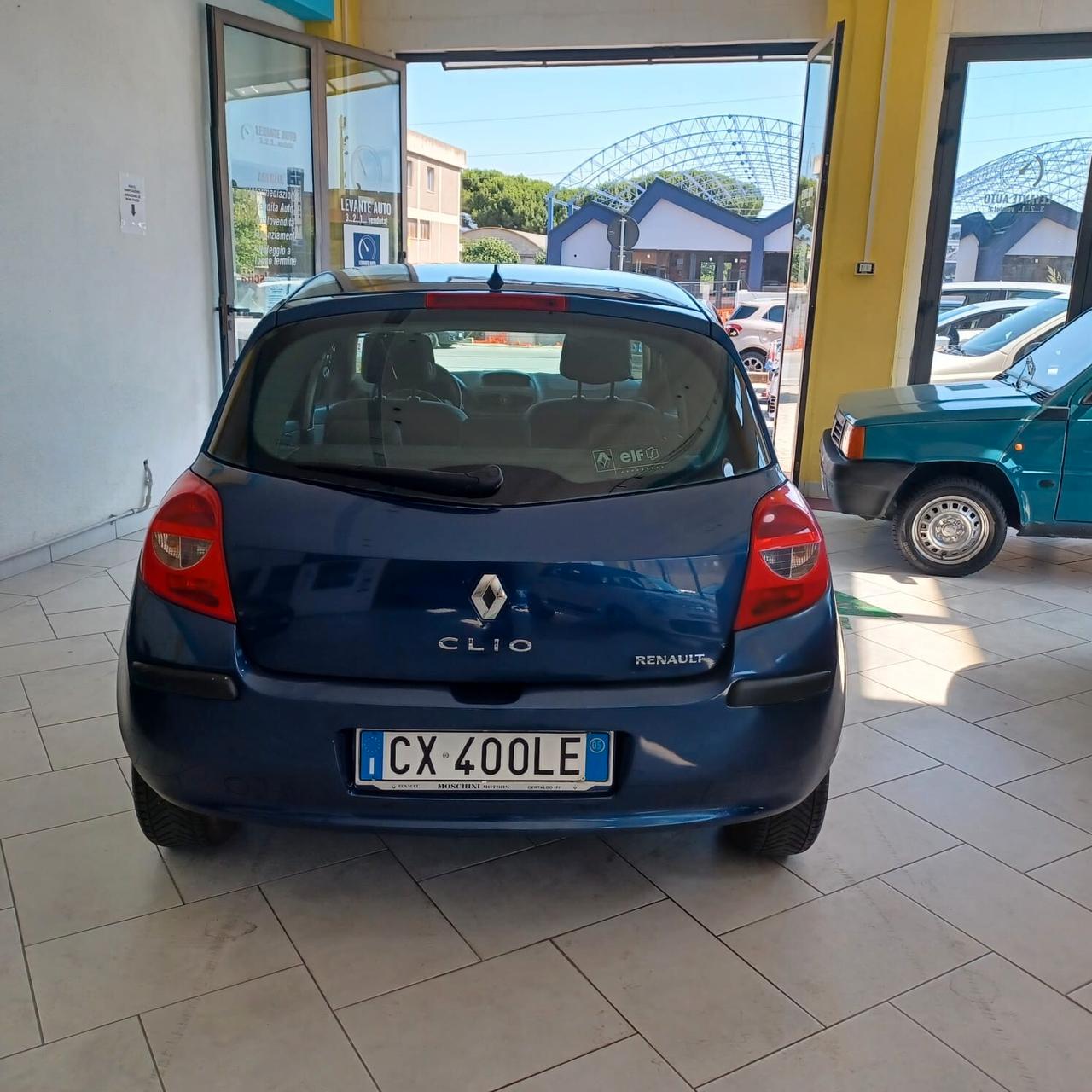 CLIO 1.1 BENZINA PER NEOPATENTATI GARANZIA INCLUSA