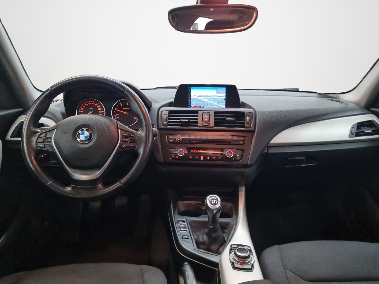Bmw 116 116d 5p. Urban