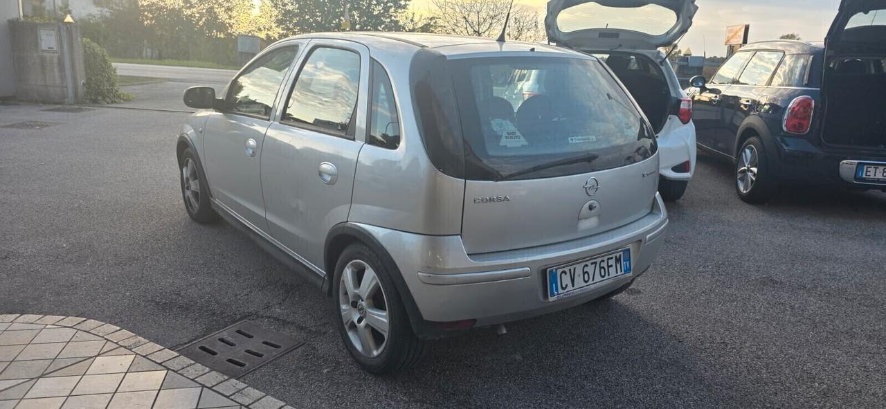 Opel Corsa 1.2 benzina Neopatentati