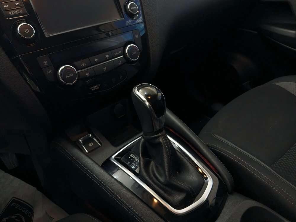 Nissan Qashqai 1.6 dCi 2WD Business Automatico