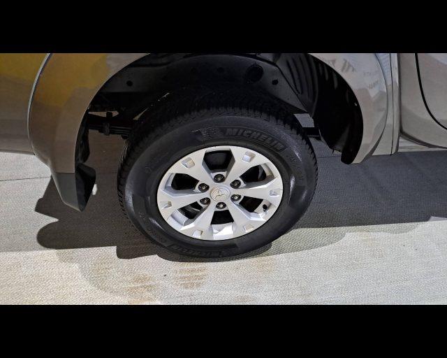 MITSUBISHI L200 d.cab 2.5 di-d Intense N1 E5