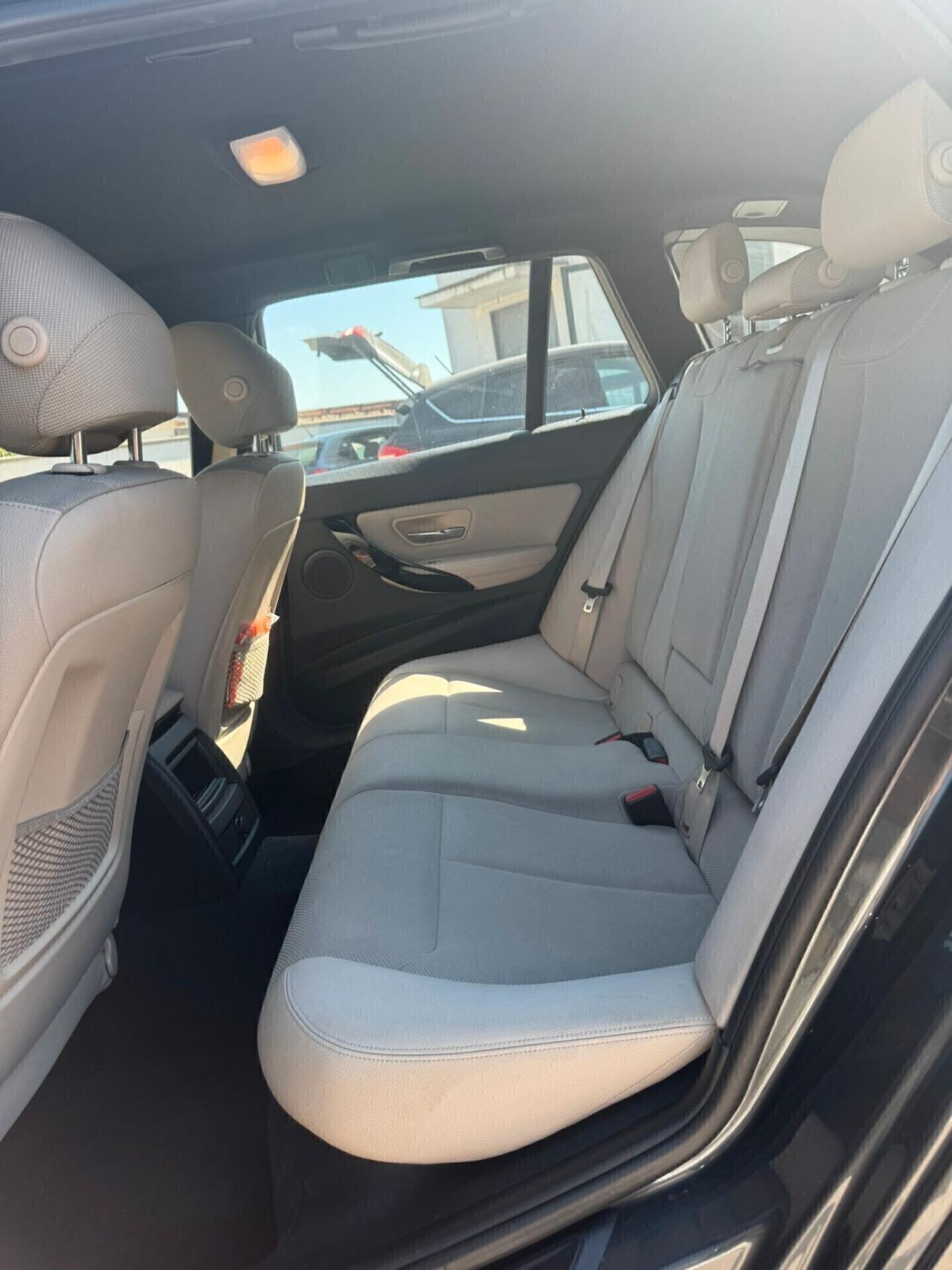 Bmw 318 318d Touring Luxury