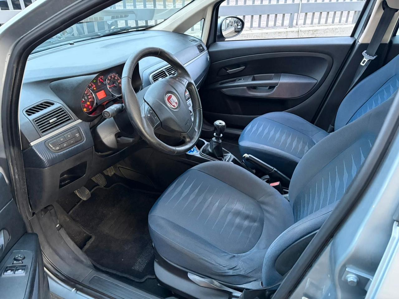 Fiat Grande Punto 1.3MJT 90 5p.Van Dynam. 4pt