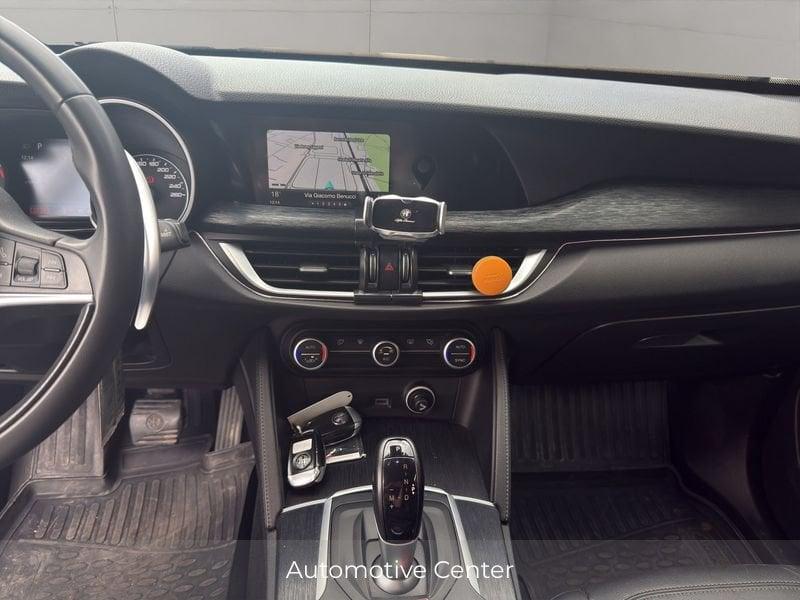 Alfa Romeo Stelvio 2.2 Turbo Diesel 190CV AT8 Q4 B-Tech
