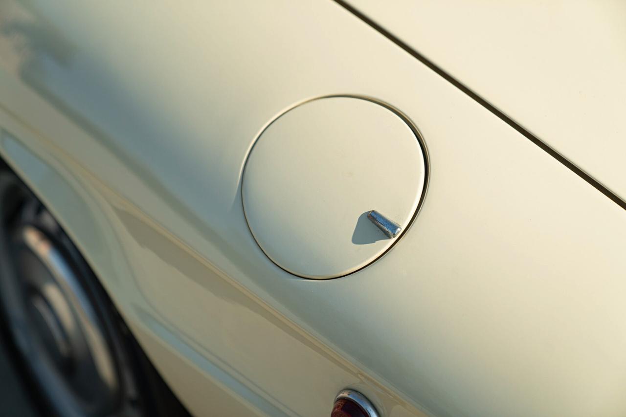 Alfa Romeo 1750 SPIDER VELOCE "OSSO DI SEPPIA" - RDS01385