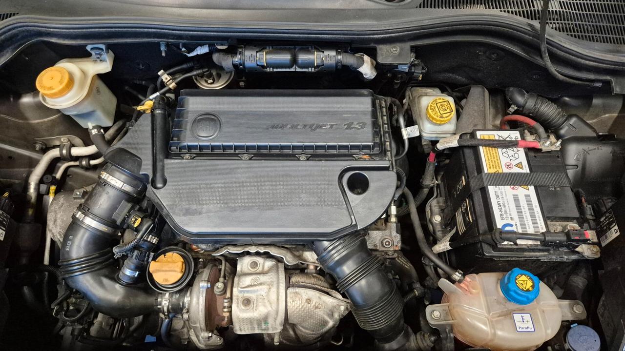 Fiat Qubo 1.3 MJT 75 CV Trekking