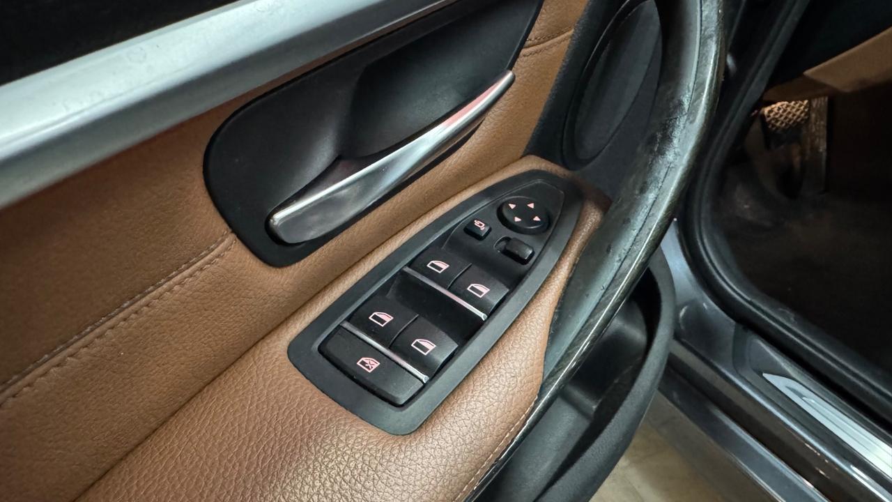 Bmw Serie 3 318d Touring Luxury