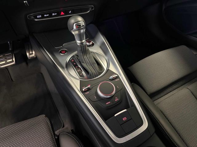 AUDI TT Coupé 40 TFSI S tronic