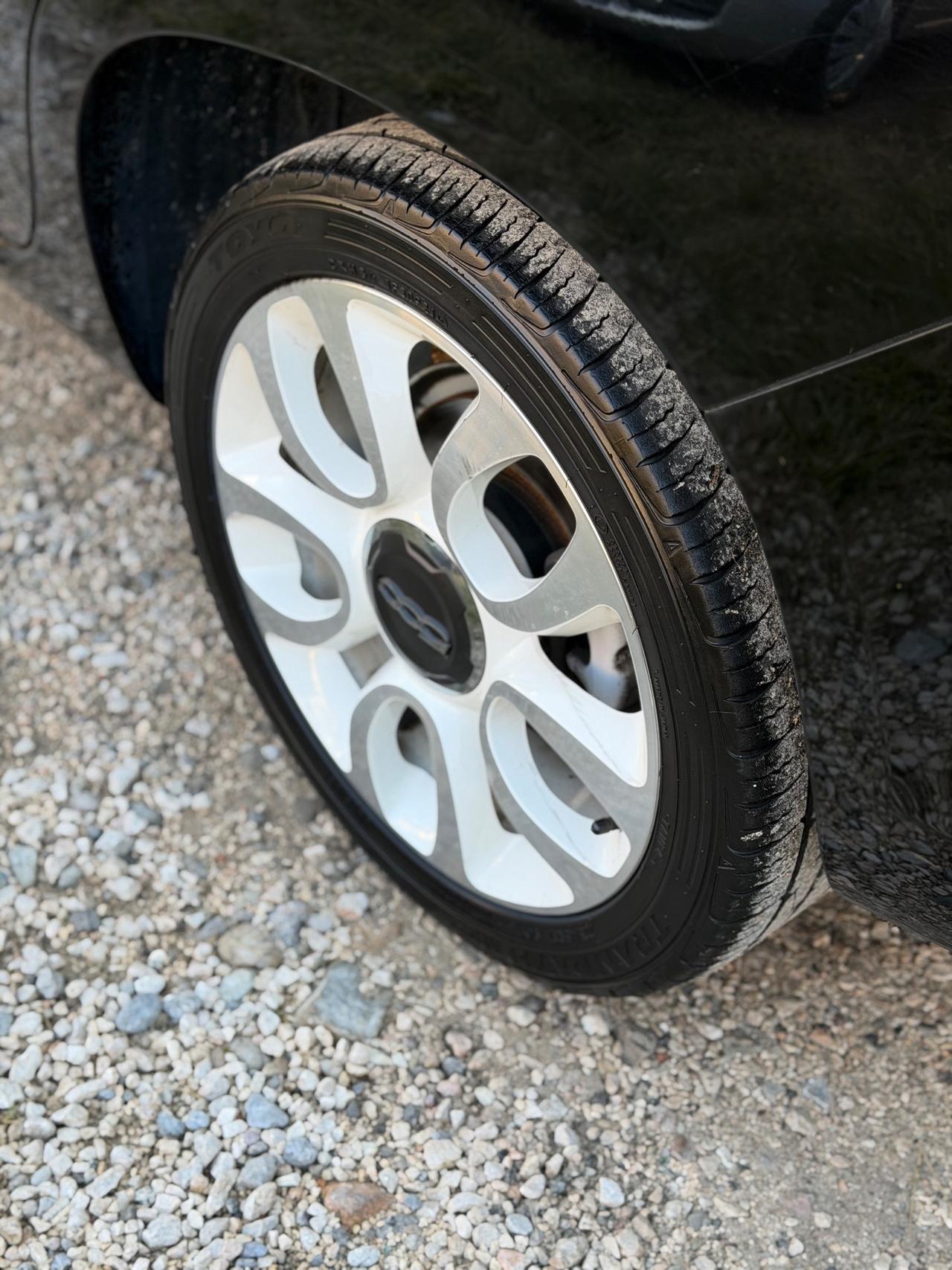 Fiat 500L LIVING LOUNGE KMCERT UNICOPR NEOPAT