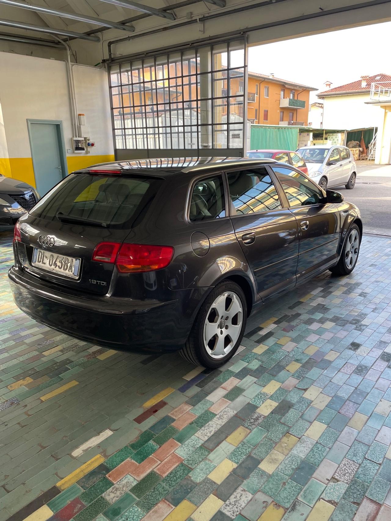 Audi A3 SPB 1.9 TDI F.AP. Ambiente