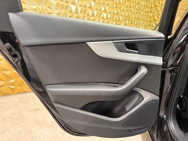 Audi A4 Avant 40 TDI quattro S tronic Business