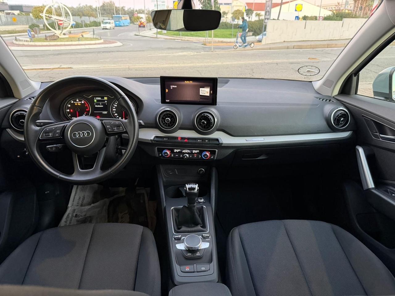 Audi Q2 30 TFSI Business