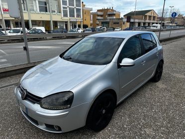 Volkswagen Golf 1.6 5 porte metano