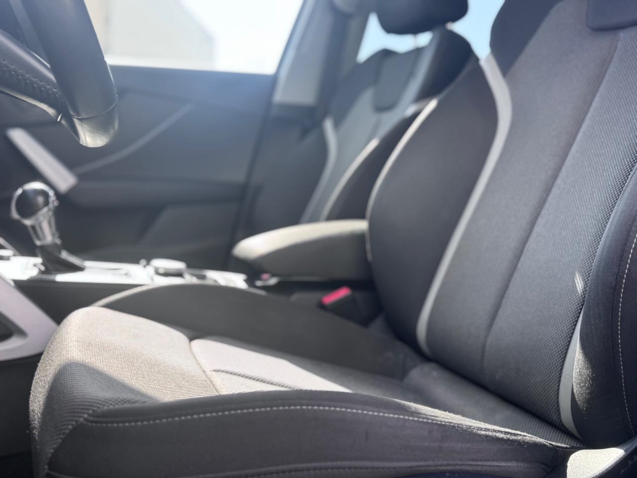 Audi Q2 30 TDI Identity Black