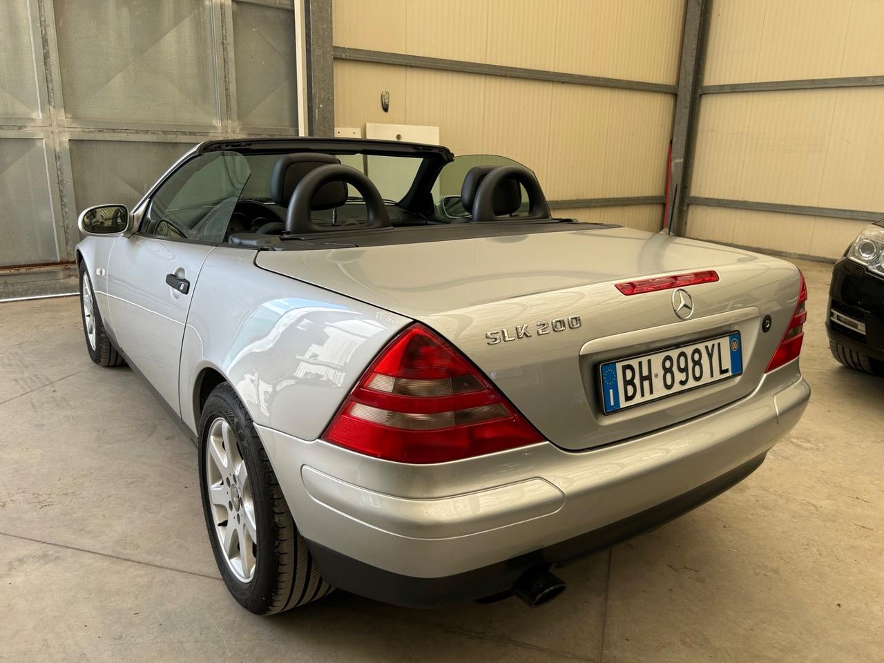 Mercedes-benz SLK 200