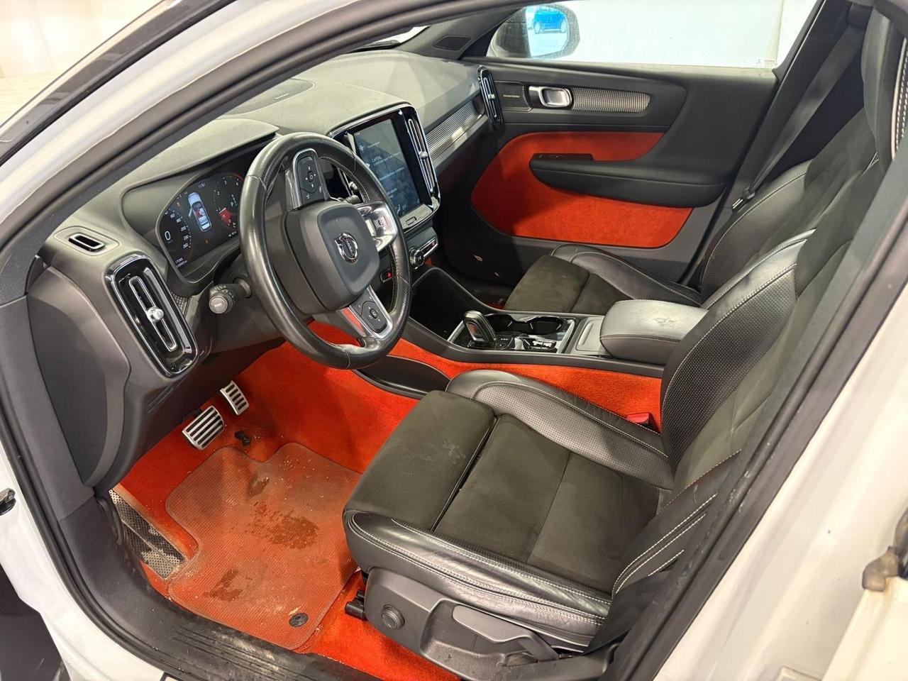 Volvo XC40 2.0 190 CvD4 AWD Geartronic R-design
