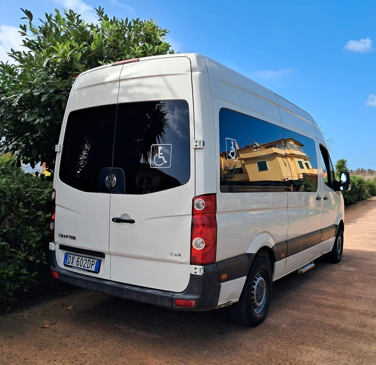 Volkswagen Crafter VW 9 POSTI TETTO ALTO TRASPORTO DISABILI PEDANA ELETTROIDRAULICA