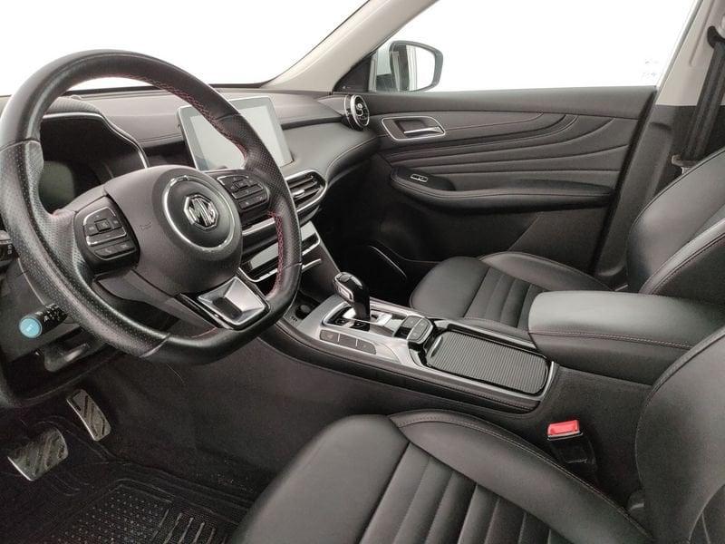 MG EHS Plug-in Hybrid Exclusive