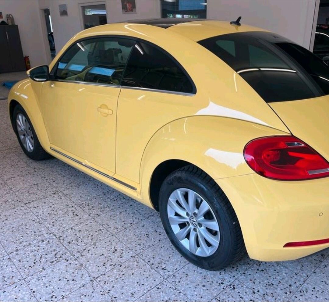 Volkswagen Maggiolino 1.2 TSI Design adatta a neopatentati
