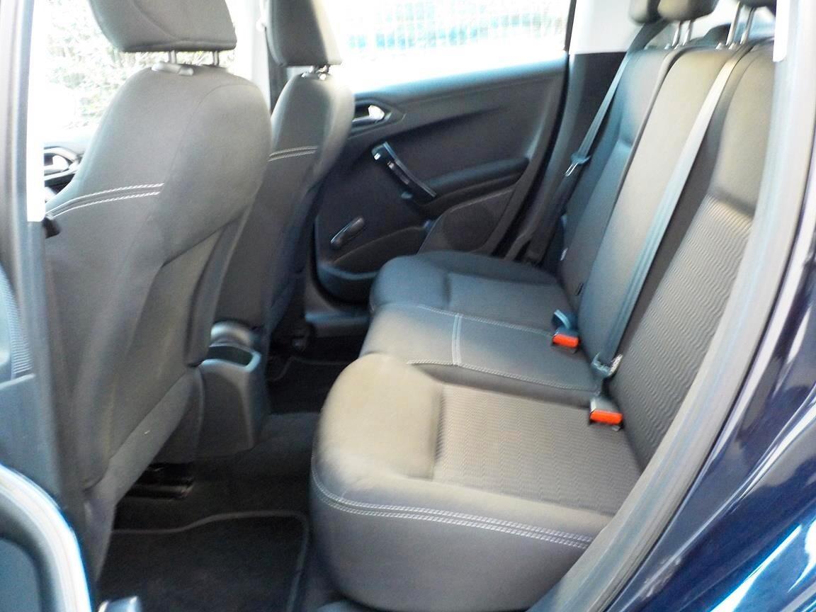 Peugeot 208 BlueHDi 75 5 porte Active