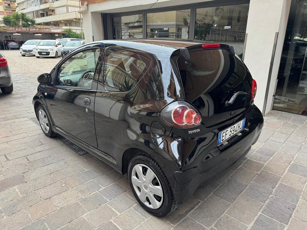 TOYOTA Aygo 1.0 12V VVT-i 3 porte Active GPL