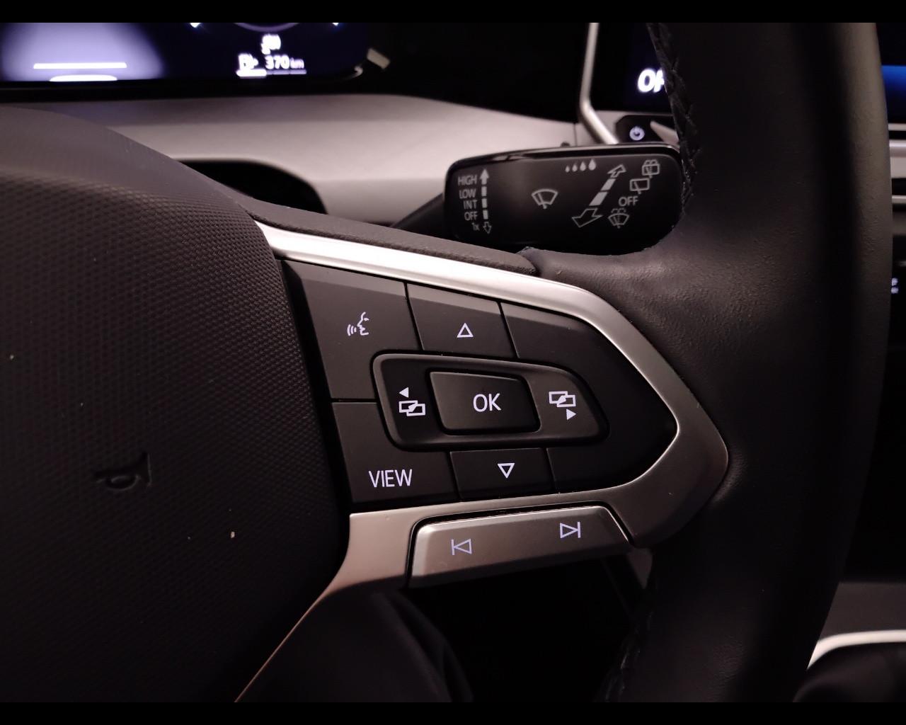 VOLKSWAGEN Golf VIII 2024 - Golf 2.0 tdi Life 115cv