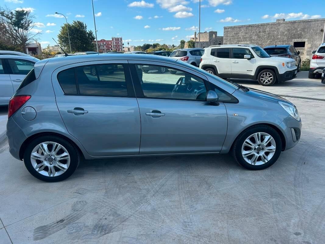 Opel Corsa 1.2 Club Gpl-tech 85cv 5p