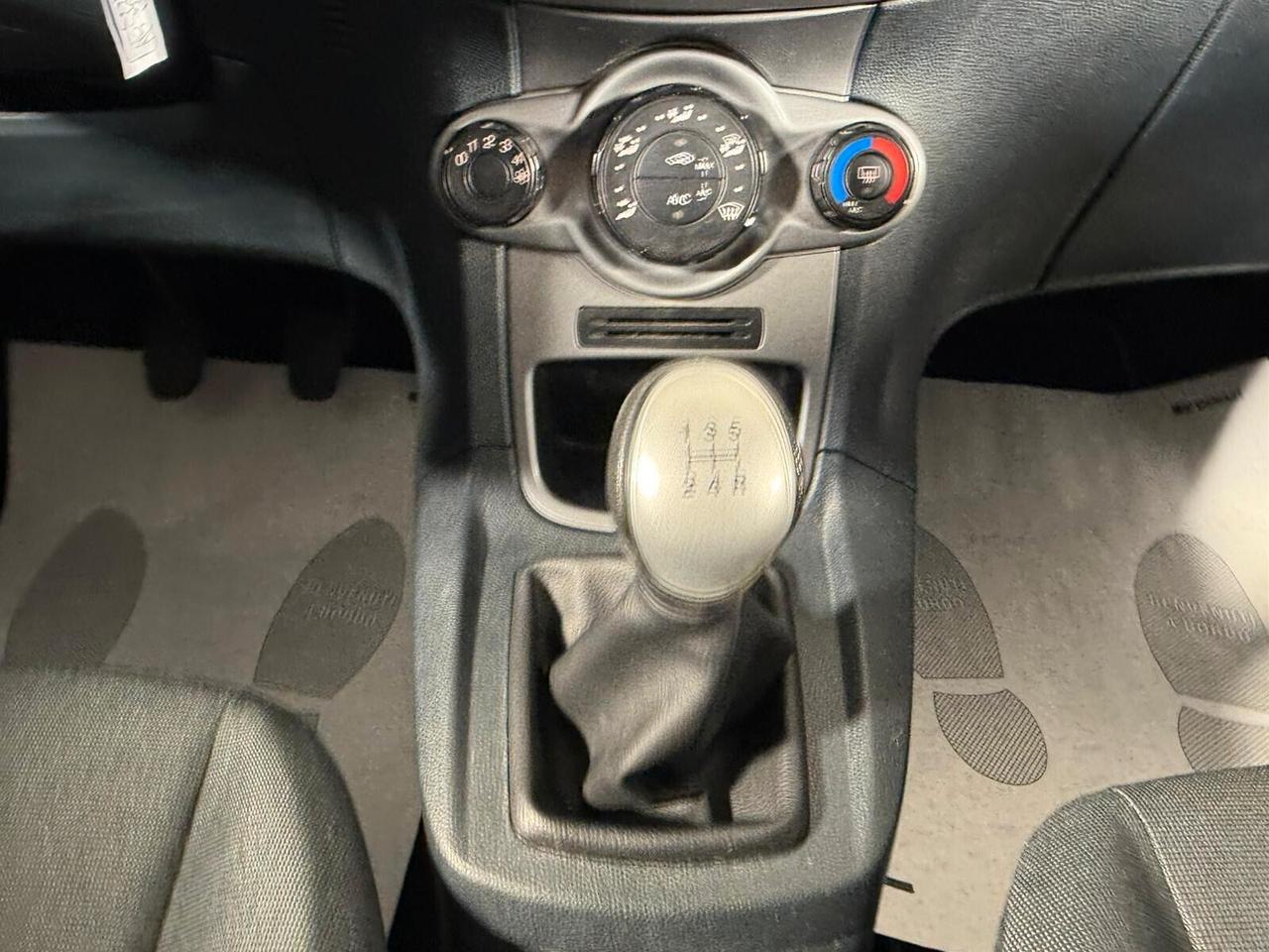 Ford Fiesta 1.2 82 CV 5 porte Titanium