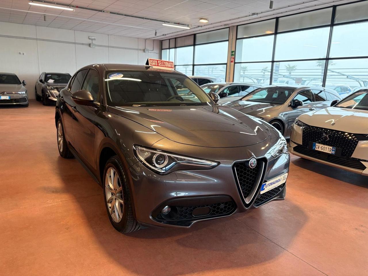 Alfa Romeo Stelvio EXECUTIVE 2.2 Turbodiesel AT8 Q4 70000 KM