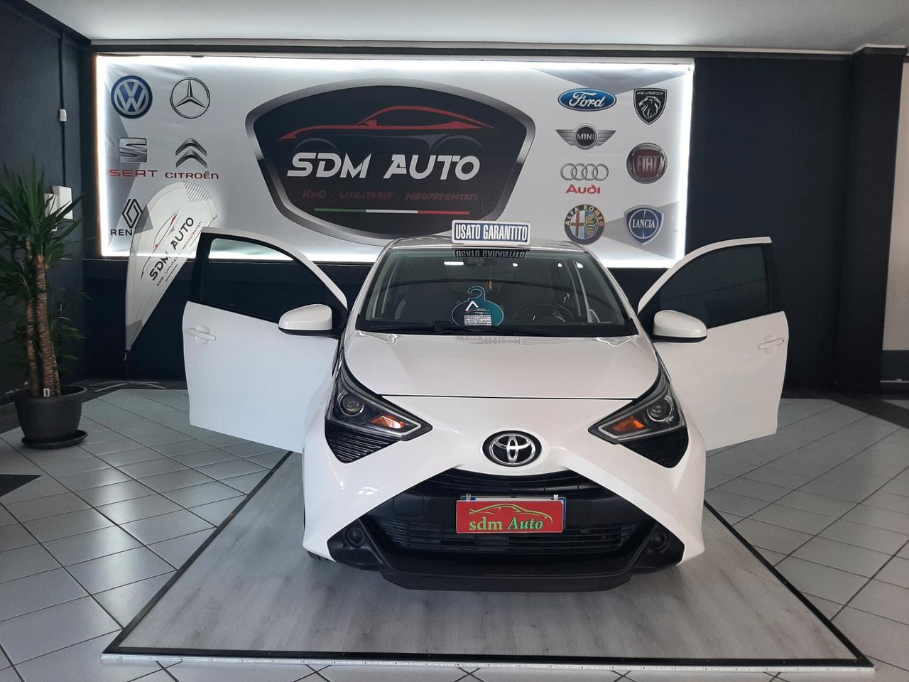 Toyota Aygo 1.0 VVT-i 72 CV 5 porte x-trend