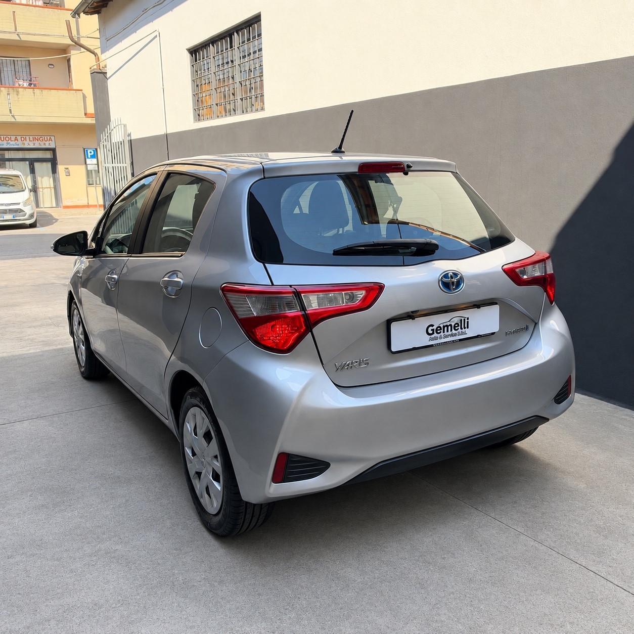 Toyota Yaris 1.5 Hybrid 5 porte Active