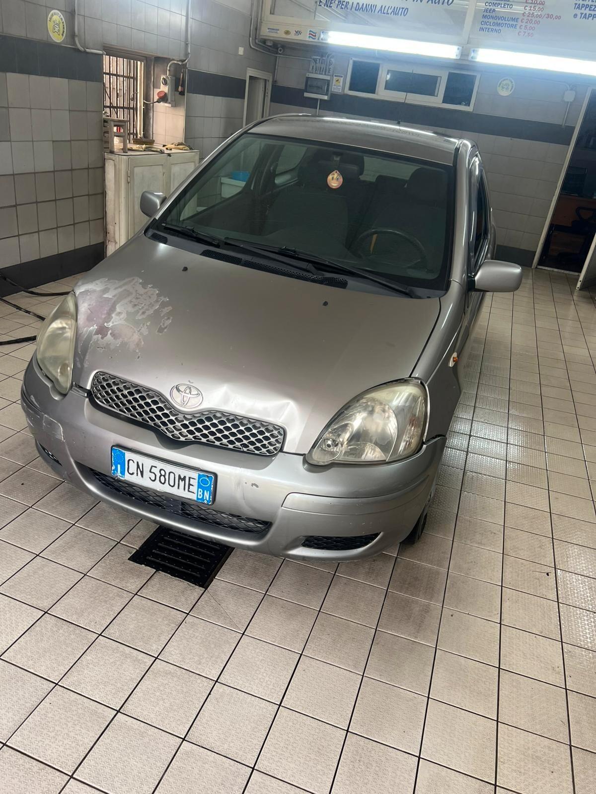 Toyota Yaris 1.4 tdi D-4D cat 3 porte