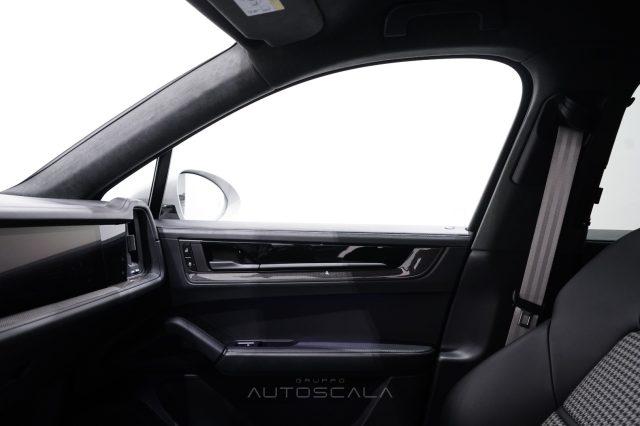 PORSCHE Cayenne Coupé 4.0 500cv GTS