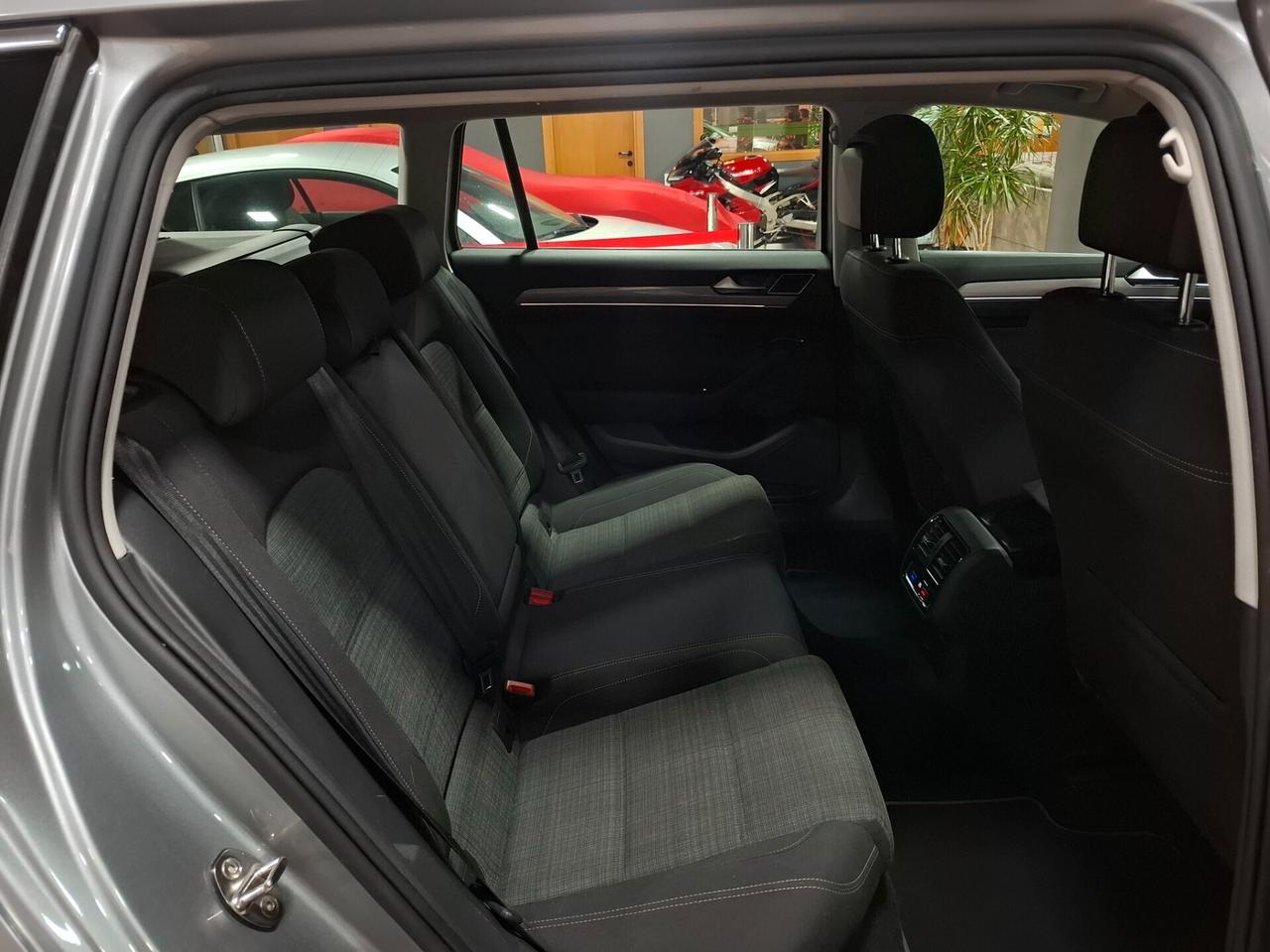 Volkswagen Passat 2.0 TDI EVO DSG