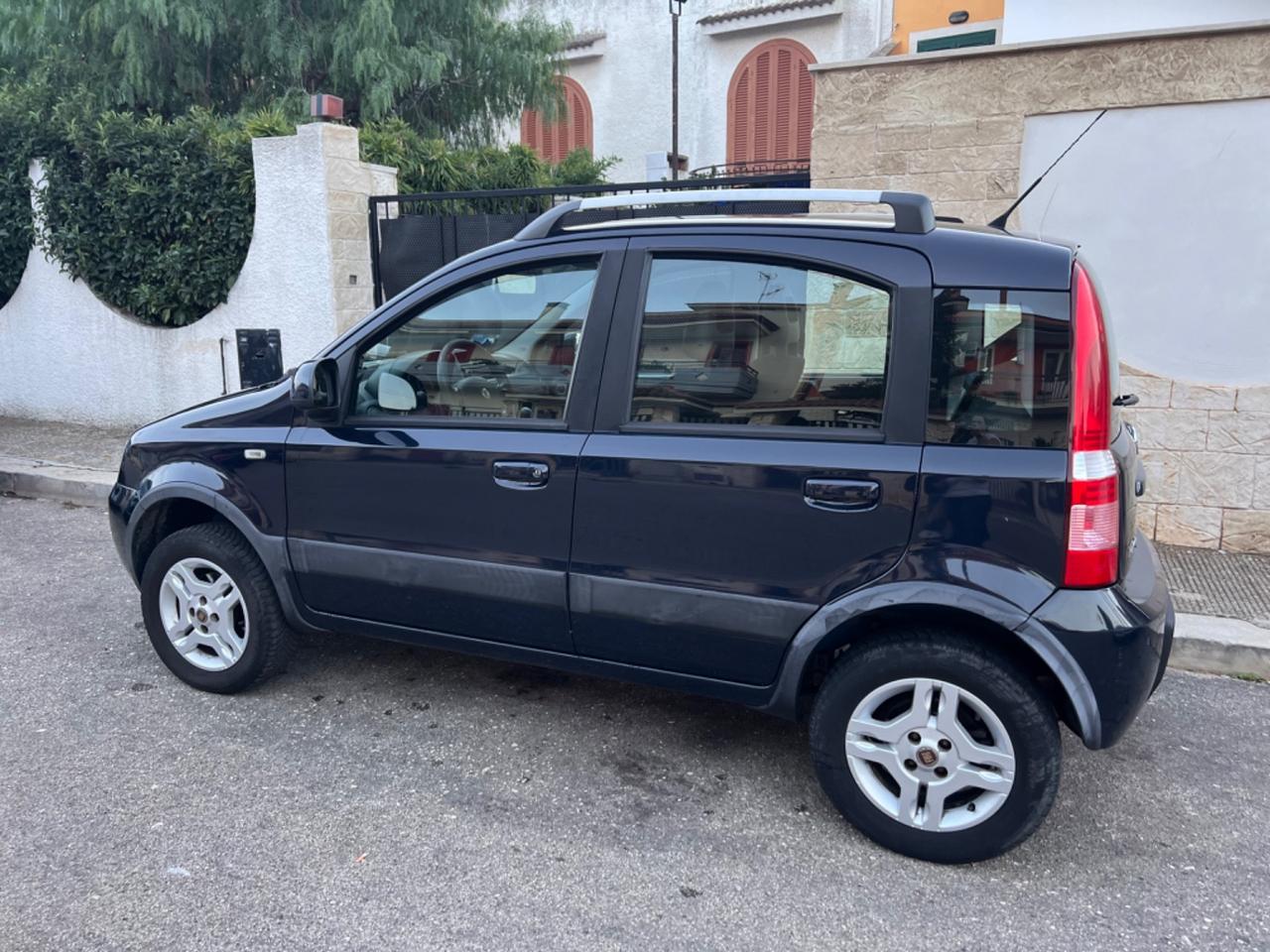 Fiat Panda 1.3 MJT 16V DPF 4x4 Climbing