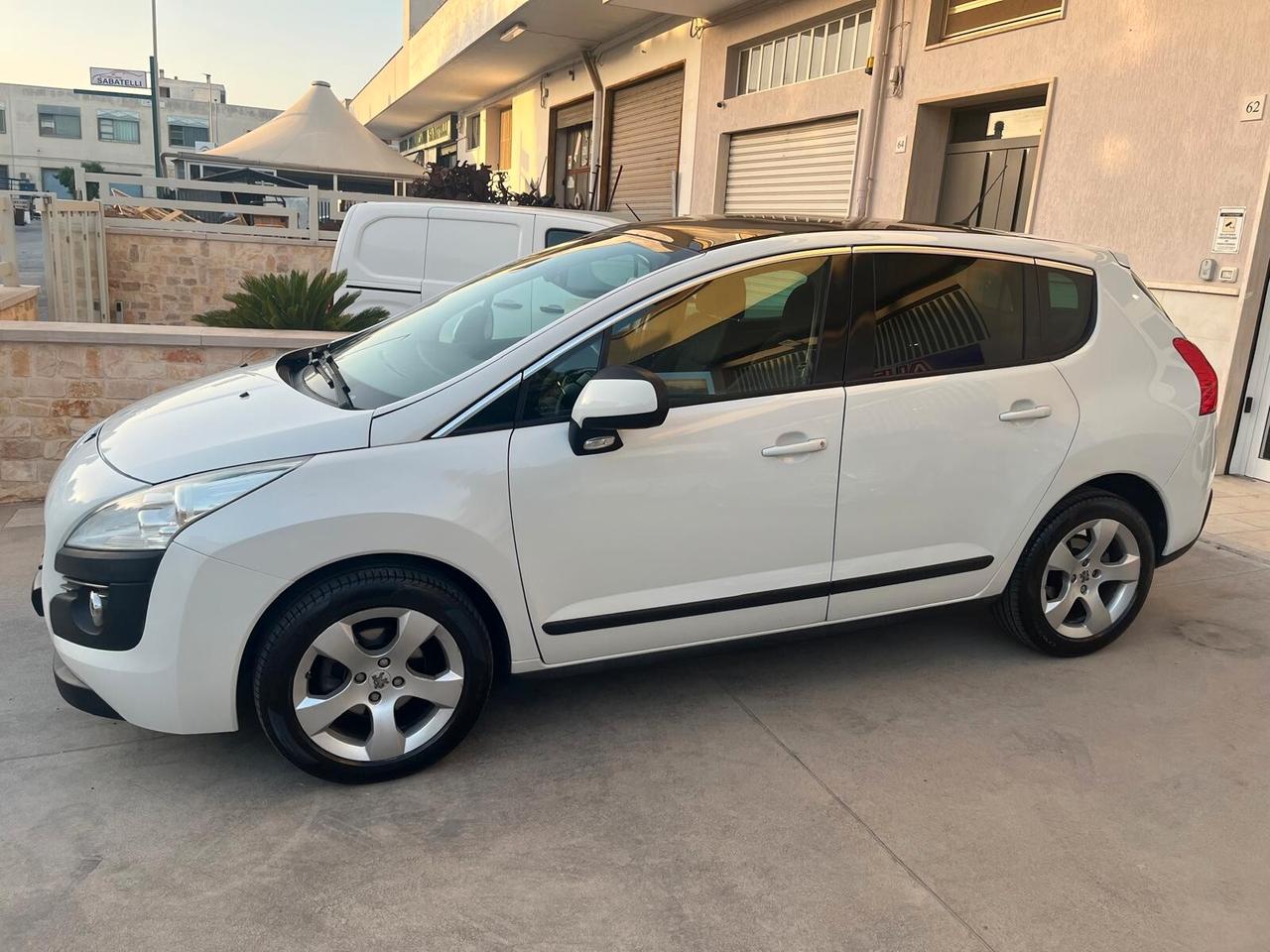 Peugeot 3008 1.6 HDi 112CV Tecno