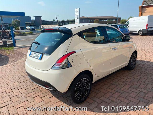LANCIA Ypsilon 1.0 FireFly 5 porte S&S Hybrid Oro 5 POSTI