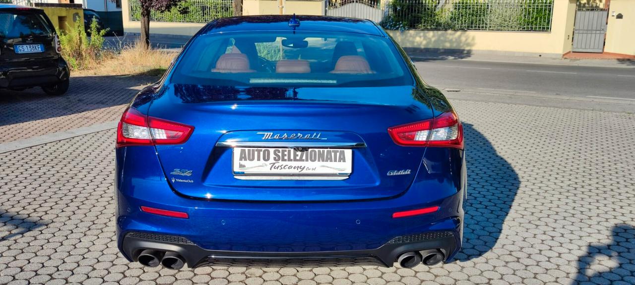 Maserati Ghibli V6 430 CV Q4 Nerissimo Edition