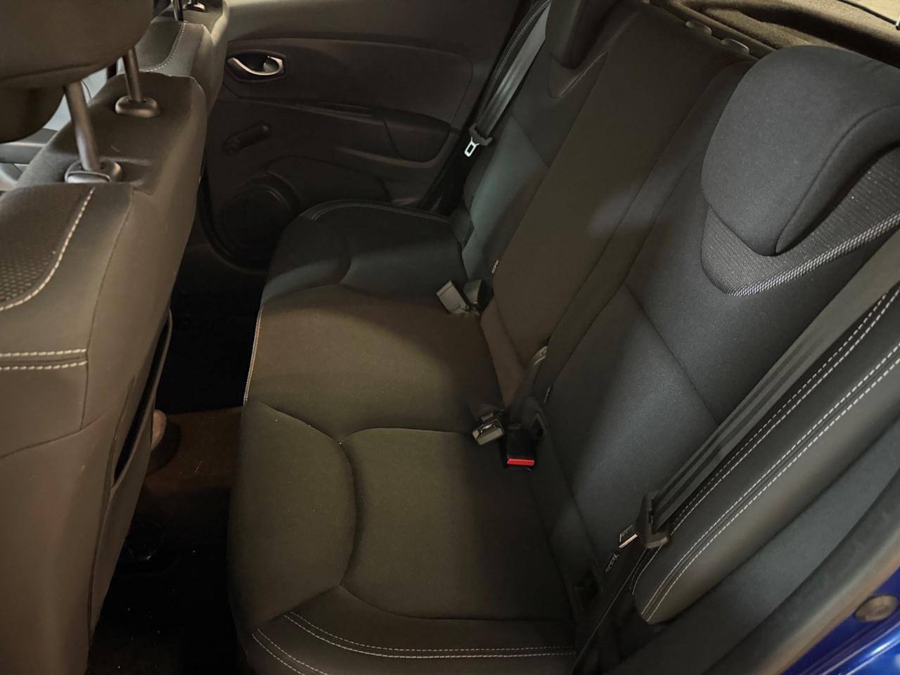 Renault Clio 1.5 dci 75 CV Moschino 5P