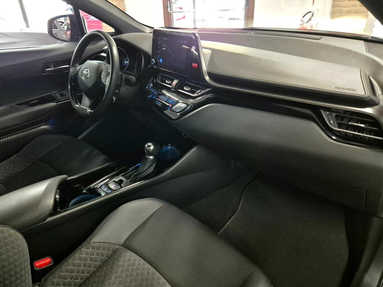 Toyota C-HR 1.8 Hybrid E-CVT Lounge