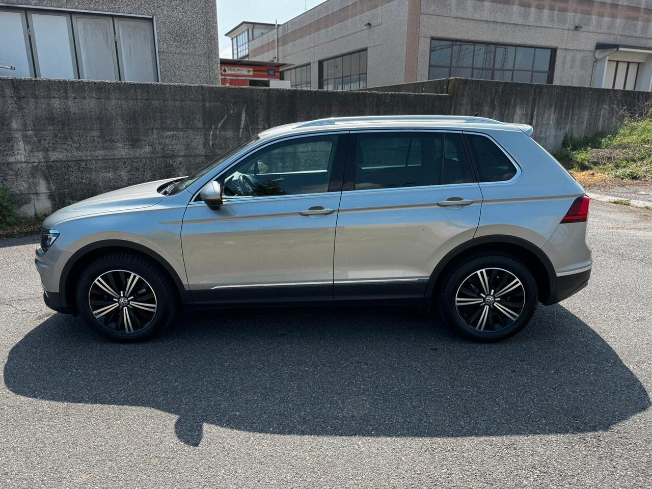 Volkswagen Tiguan 2.0 TDI SCR DSG 4MOTION Style BMT