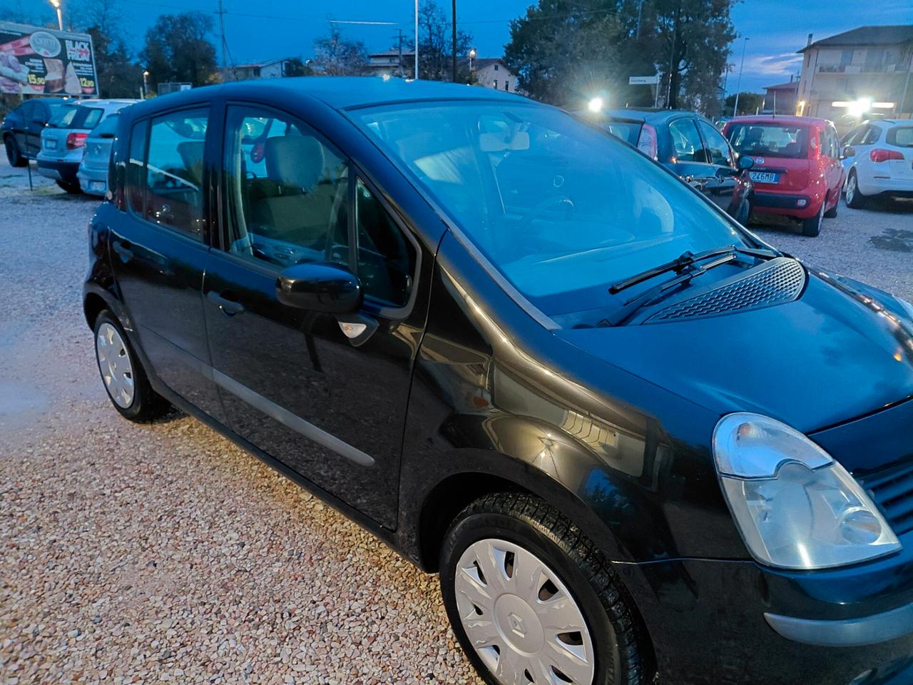 RENAULT MODUS ANNO 2008 BZ 1.2 ADATTA NEOPATENTATI KM 190 MILA