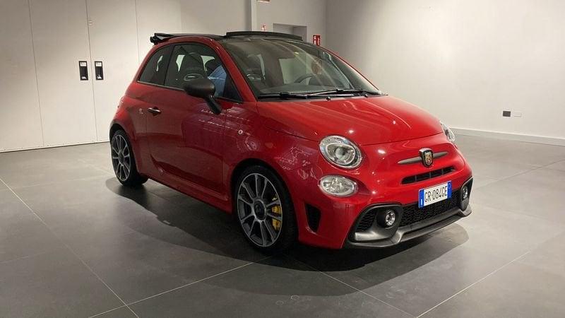 Abarth 695 C 1.4 Turbo T-Jet 180 CV