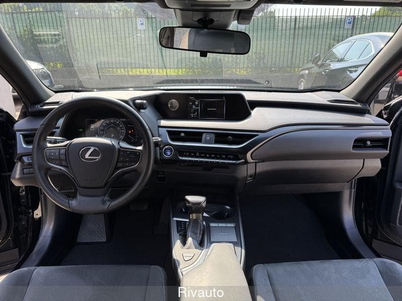 Lexus UX Hybrid Executive