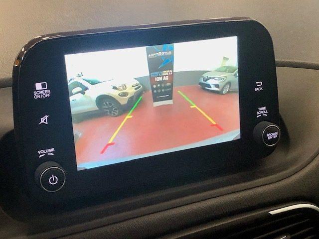 FIAT Tipo 1.0 5 porte Cross #telecamera #nav #carplay