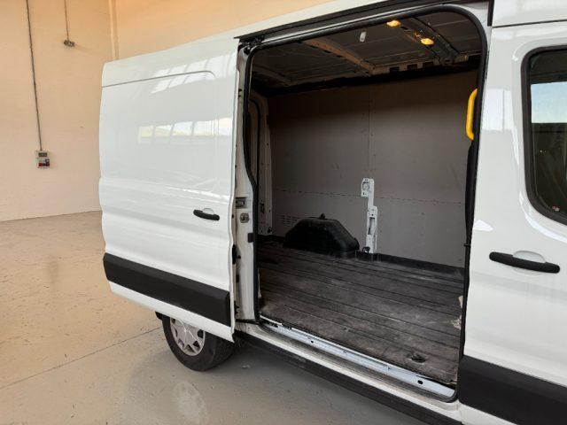 FORD Transit 330 2.0TDCi 170CV PM-TM Furgone IVA ESPOSTA Trend