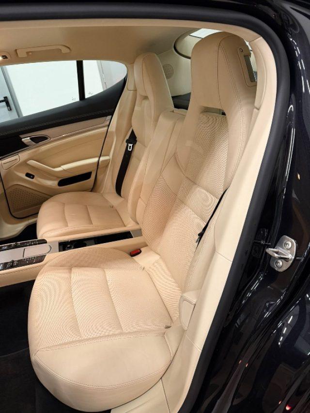 PORSCHE Panamera 3.0 Diesel // SERVICE PORSCHE//