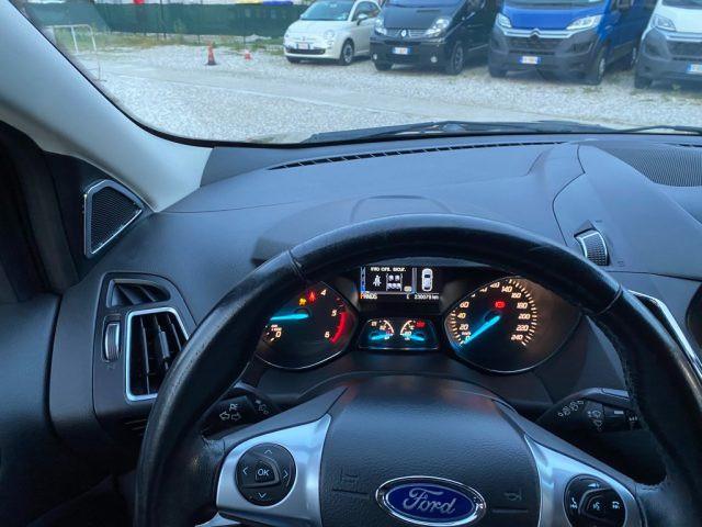 FORD Kuga 2.0 TDCI 150 CV S&S 4WD Powershift Titanium