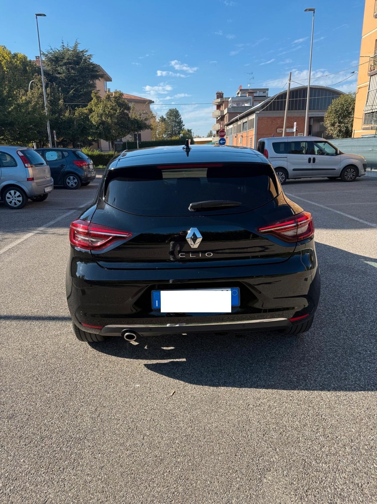Renault Clio 1.0 tce Gpl - NEOP. - NAV. - 12 MESI DI GARANZIA -