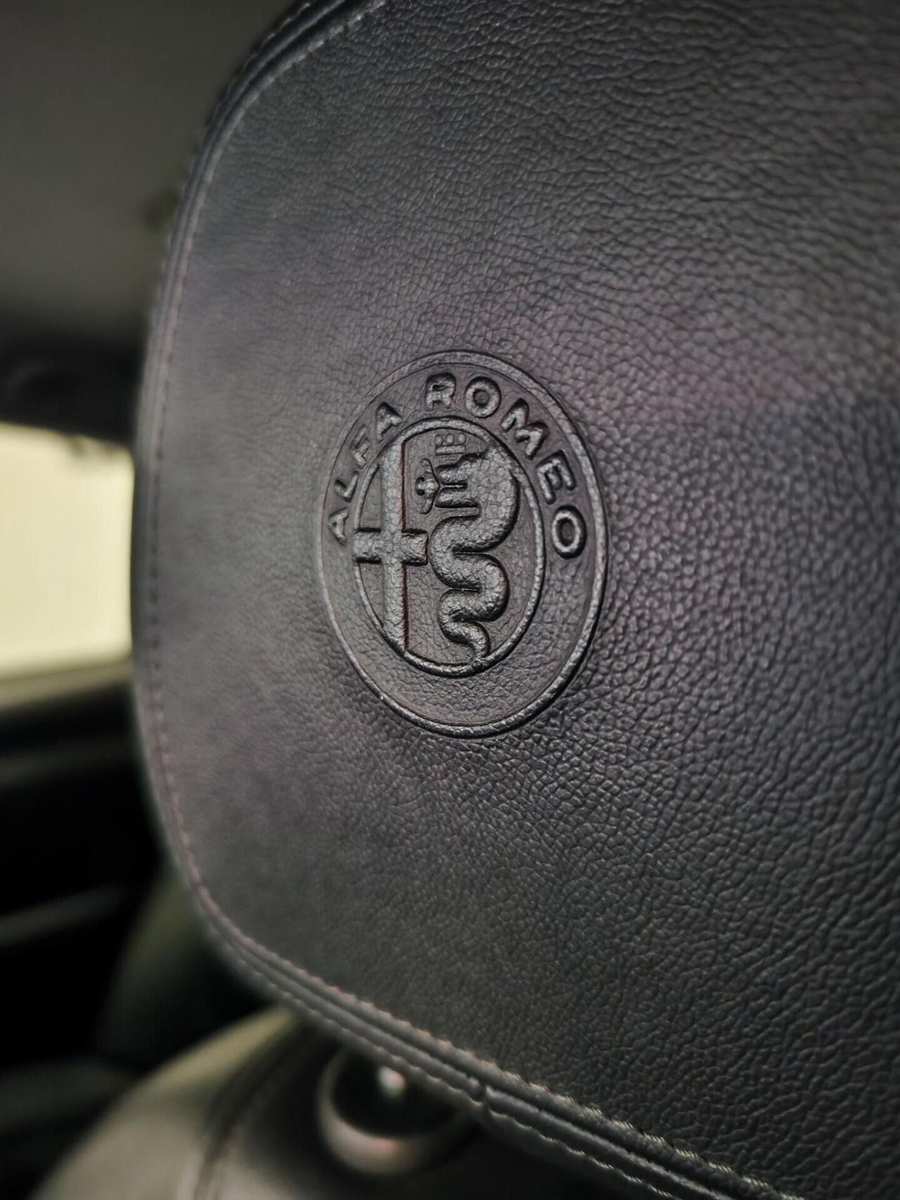 Alfa Romeo Stelvio 2.2 Turbodiesel 180 CV AT8 Veloce
